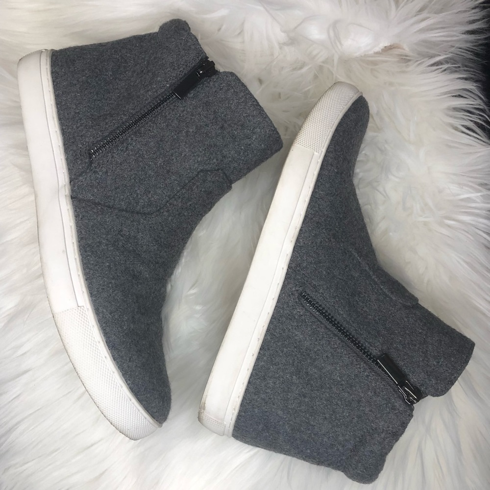 Kenneth Cole New York Grey Textile High Top Sneakers w/double zippers Size 8